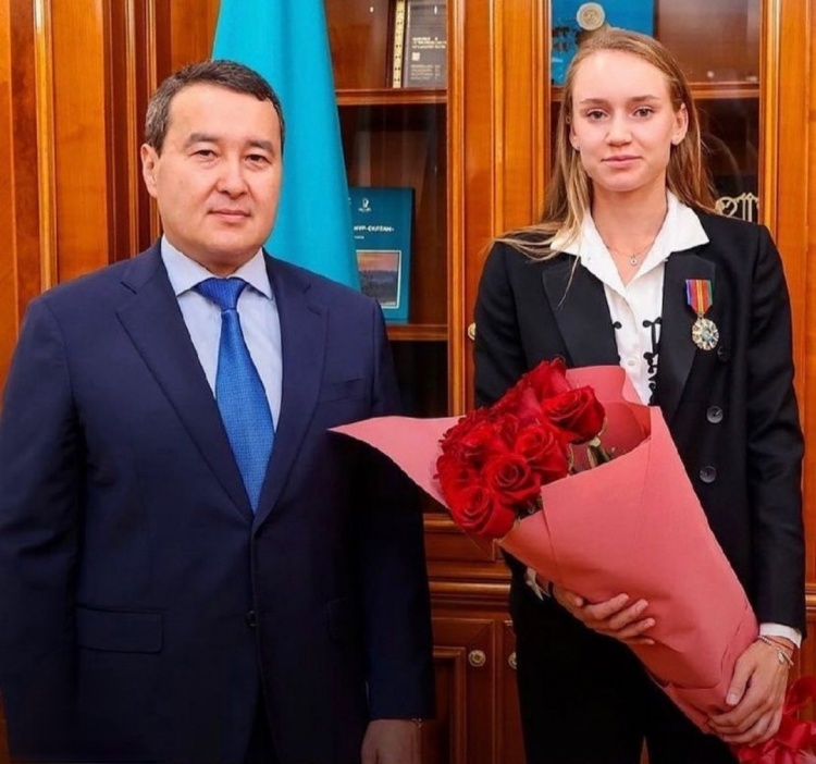 要继续保持 要继续保持