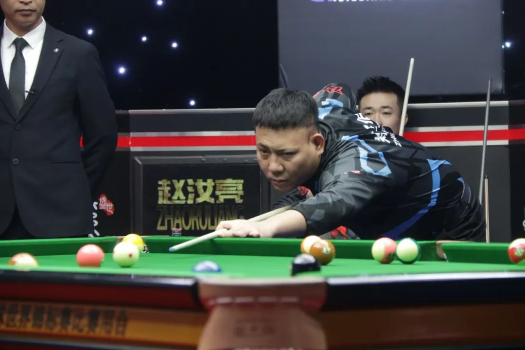 也伴随着潜 也伴随着潜