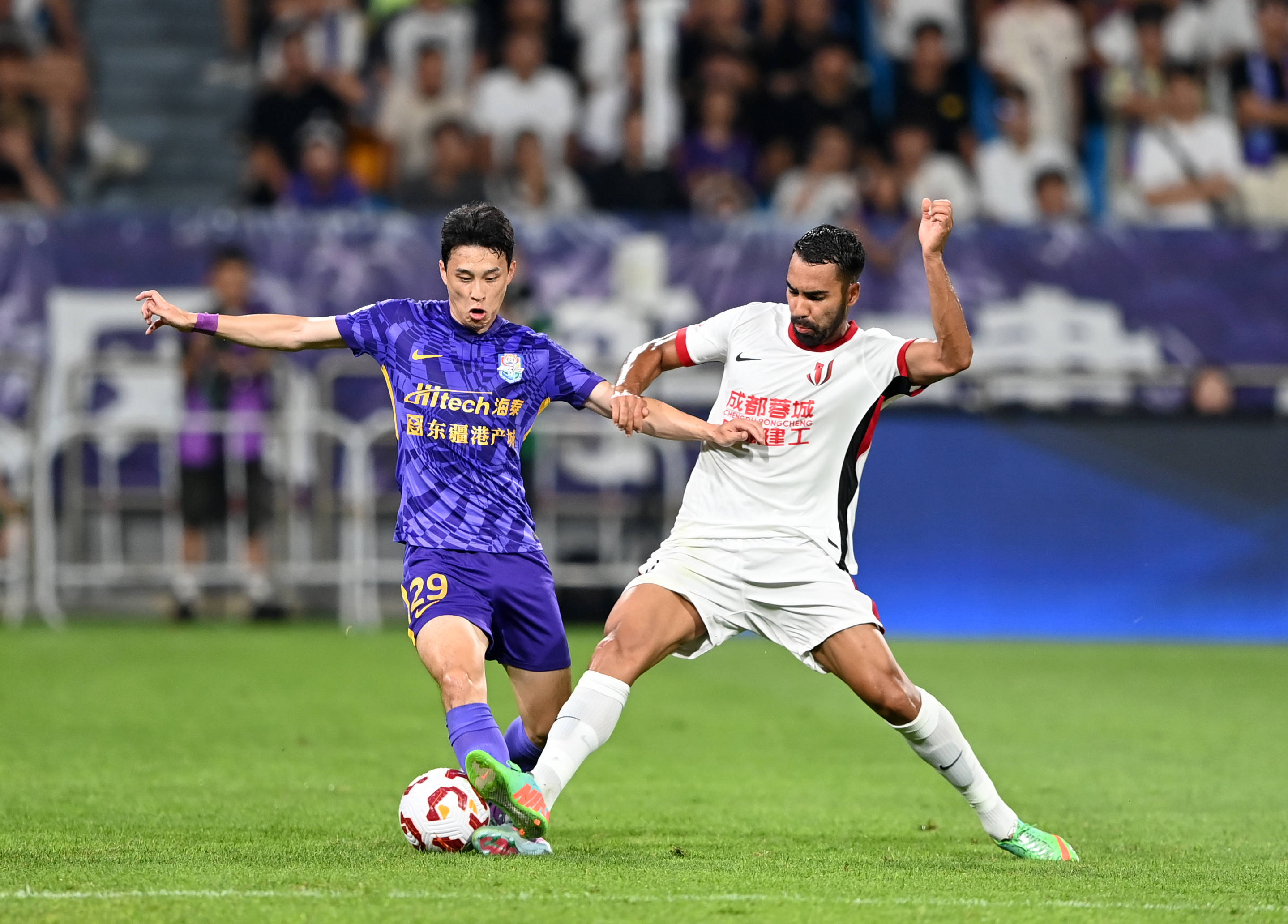 将球攻入富 将球攻入富