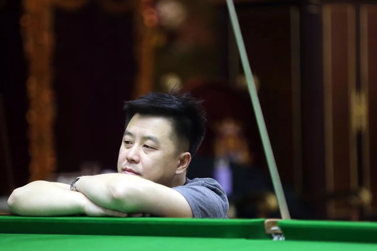 向我们传递 向我们传递