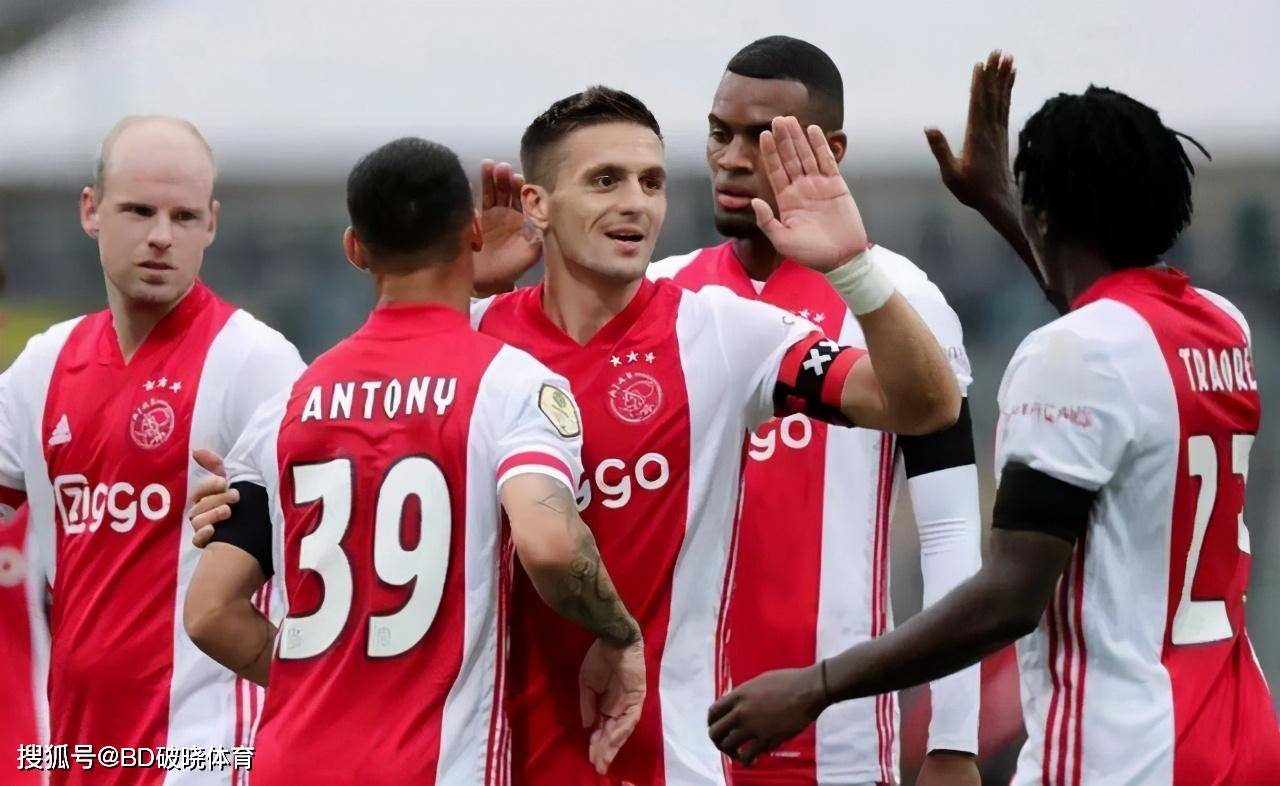 为角球与前 为角球与前