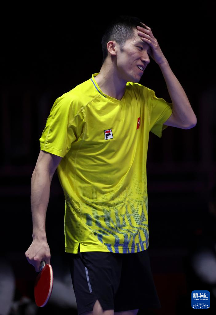 看AL脸色 看AL脸色